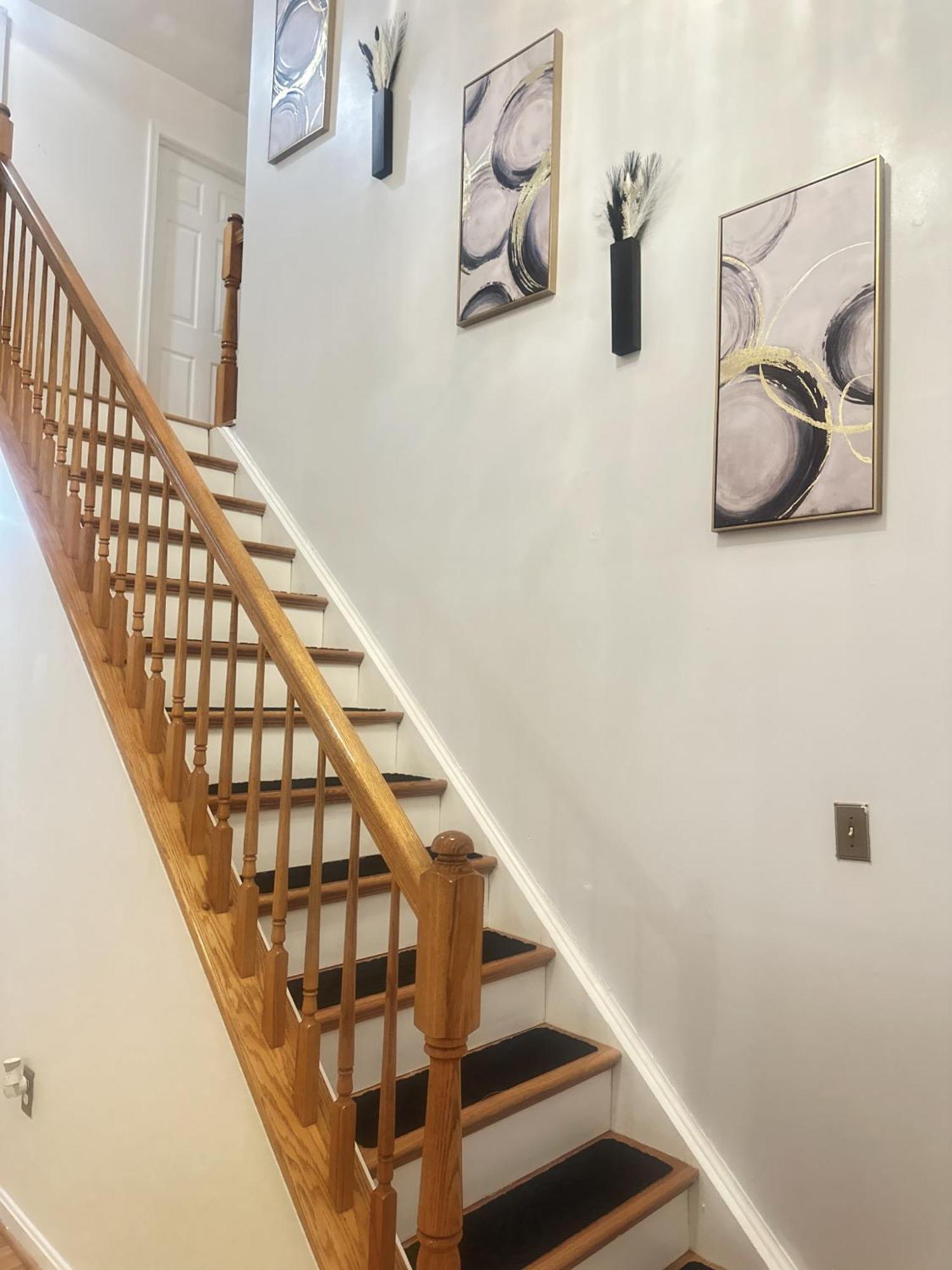 Special Rate Worthy Posh And Magnificent 4 Bedrooms And Two & Half Bath 그린벨트 외부 사진