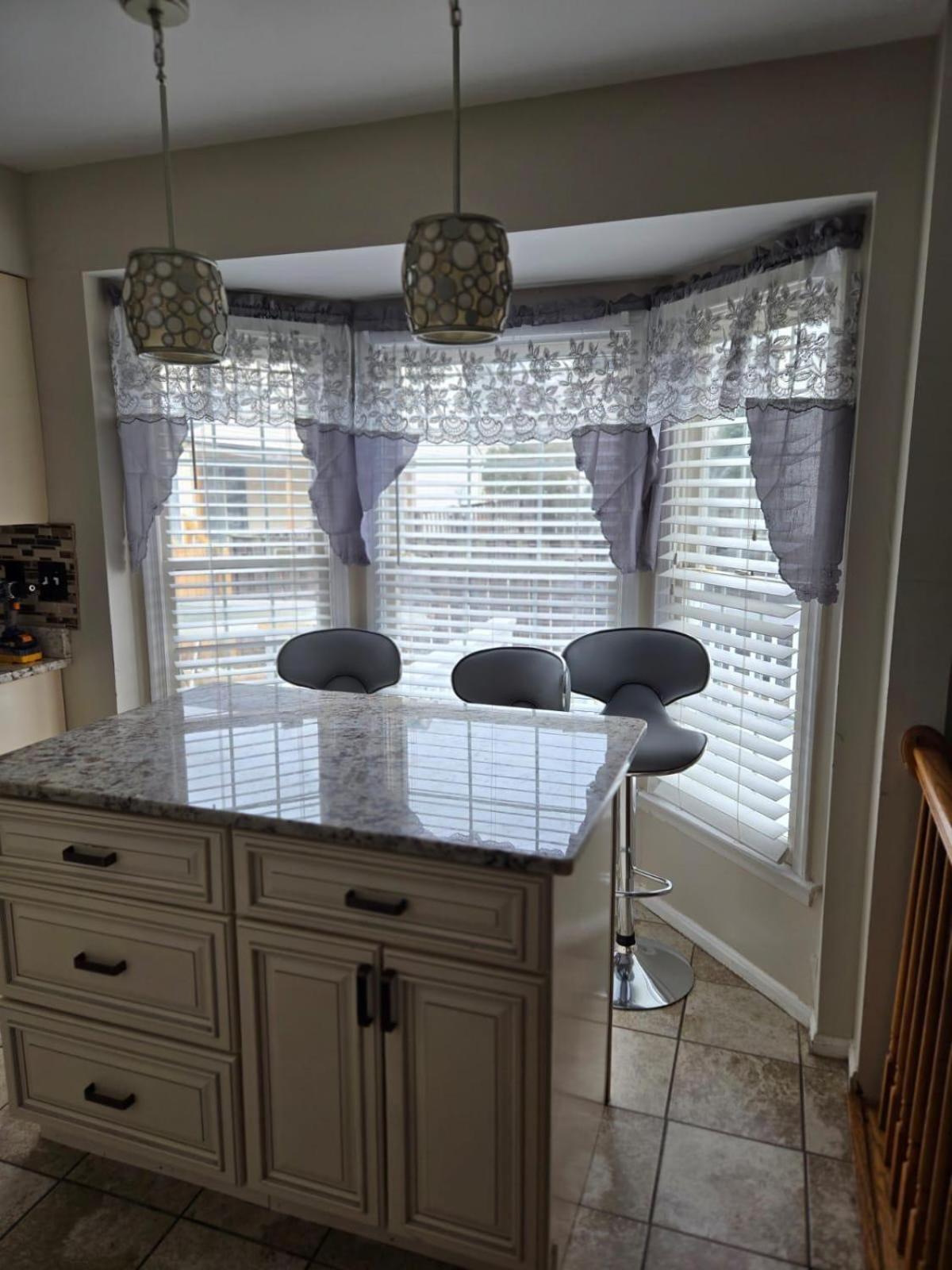Special Rate Worthy Posh And Magnificent 4 Bedrooms And Two & Half Bath 그린벨트 외부 사진