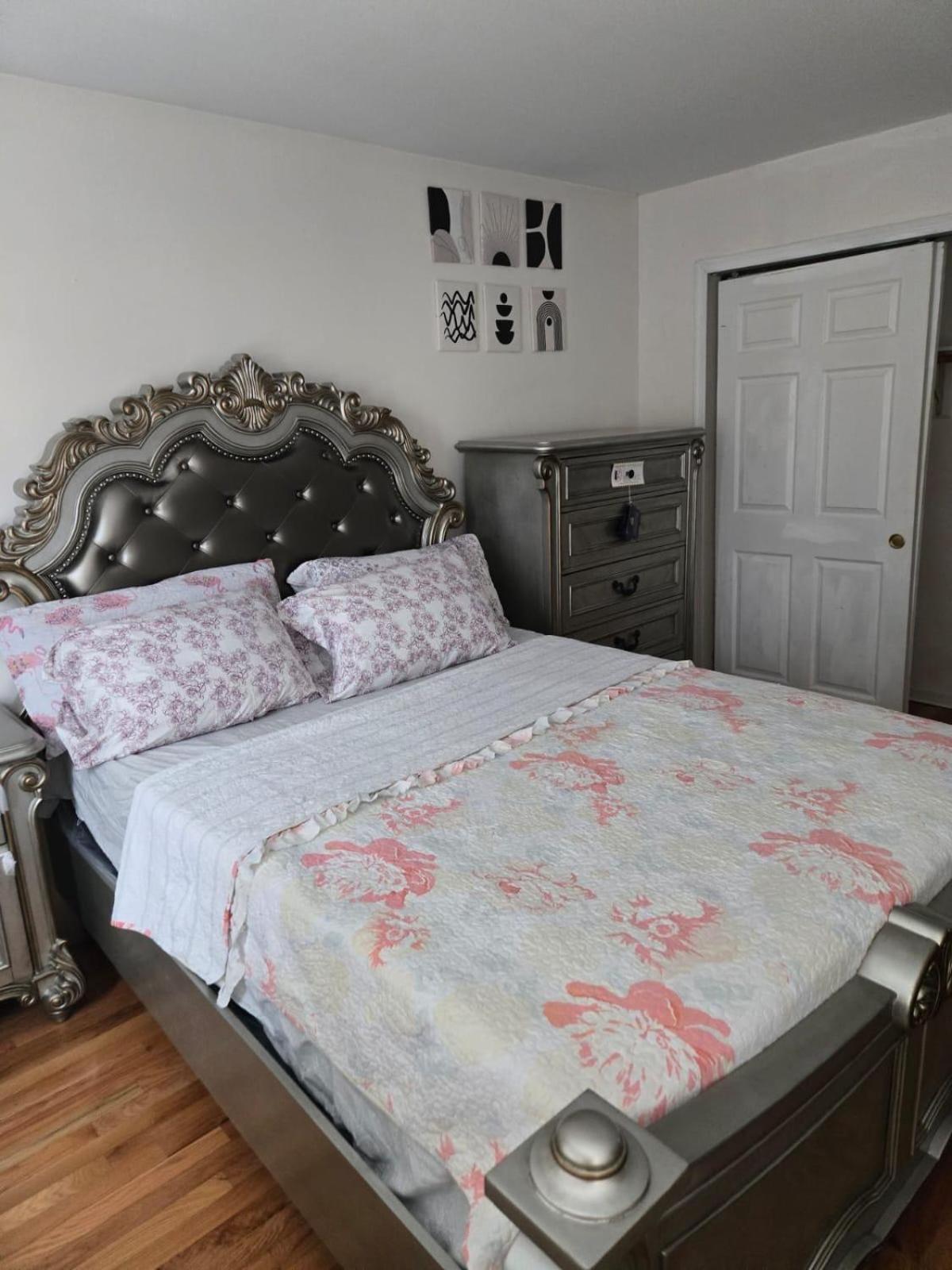 Special Rate Worthy Posh And Magnificent 4 Bedrooms And Two & Half Bath 그린벨트 외부 사진